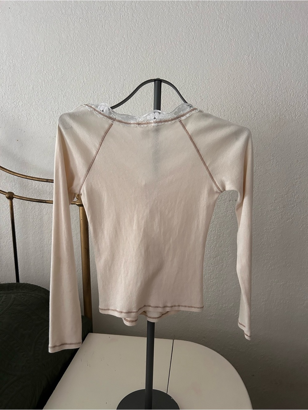 Bozzolo Cream Lace-Trim Long Sleeve Henley - Picture 2 of 3